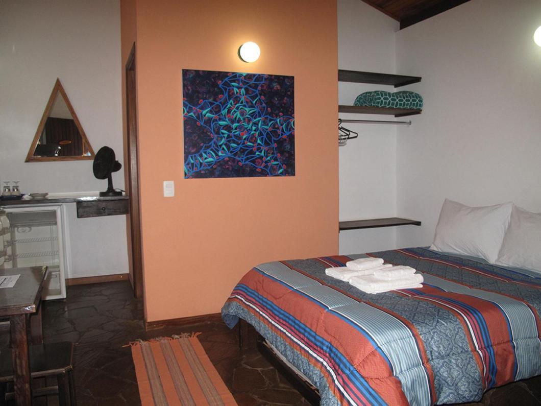 Hospedaria Vila Khepri Gonçalves Exterior foto