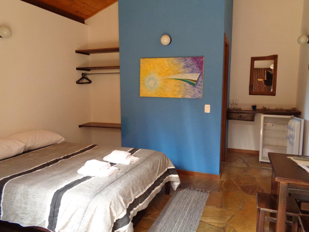 Hospedaria Vila Khepri Gonçalves Exterior foto